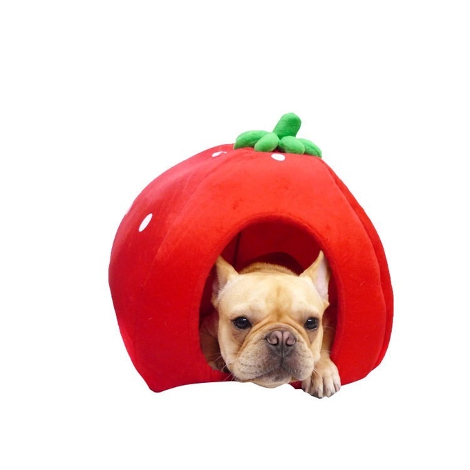 いちご犬のベッド