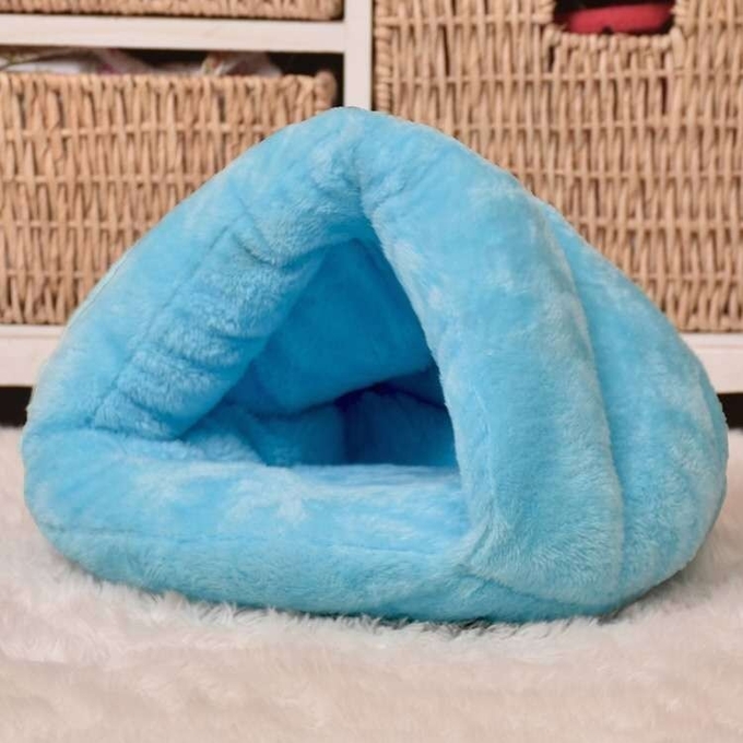 三角形猫のベッド